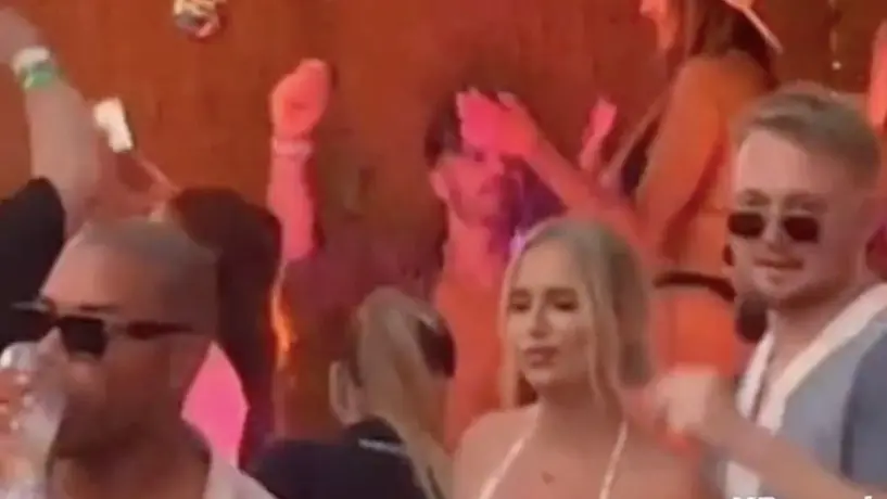 Jack Grealish es captado en Ibiza acompañado de alguien que no es su pareja