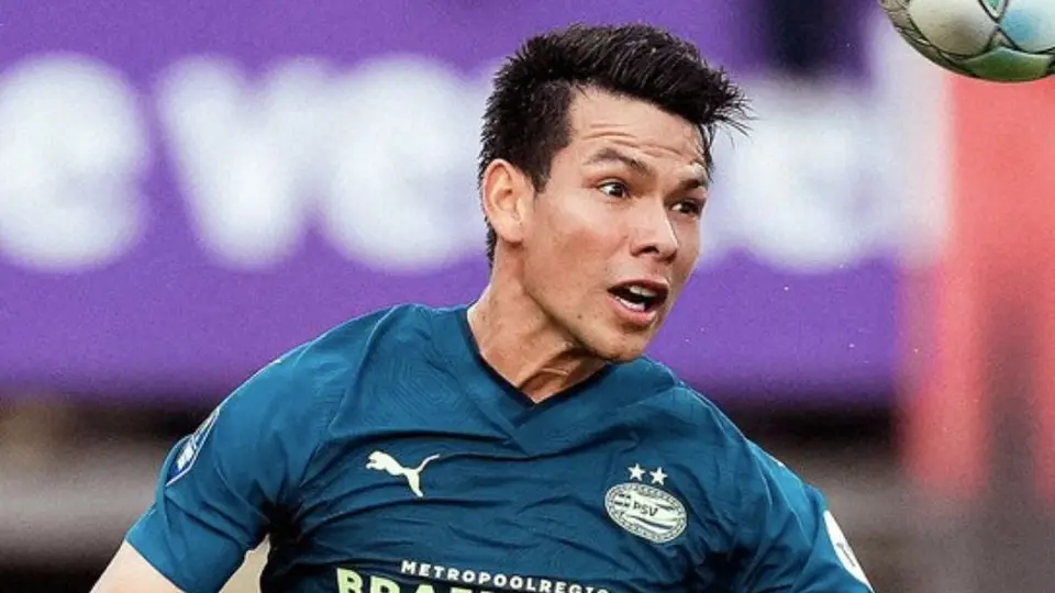Chucky Lozano es reconocido como el mejor jugador del PSV