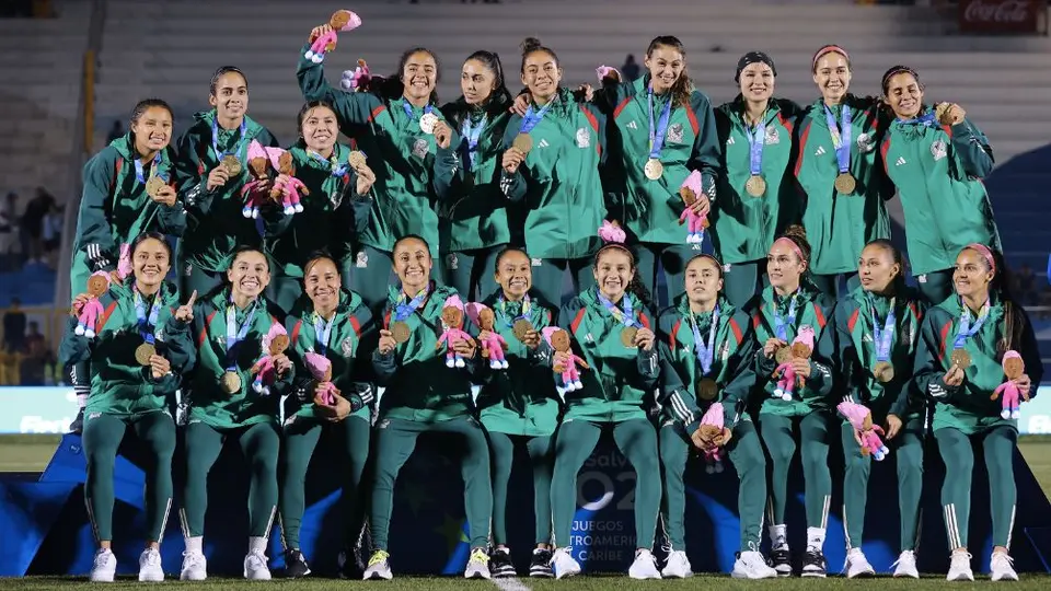 Así fue la emotiva celebración del Tricolor Femenil tras ganar el Oro Panamericano