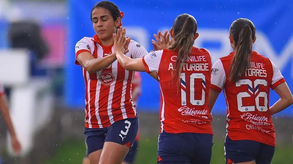 Chivas Femenil golea sin piedad a Cruz Azul en la Jornada 7 del Apertura 2023