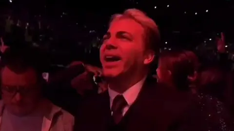 Cristian Castro asistió y disfrutó del concierto de Luis Miguel en Argentina