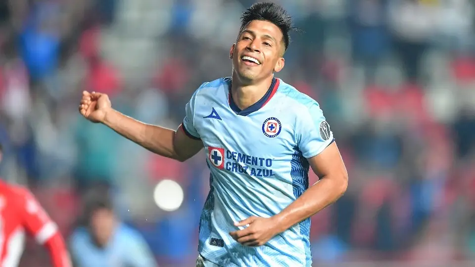 Ángel Sepúlveda se luce con golazo de chilena en el Necaxa vs Cruz Azul