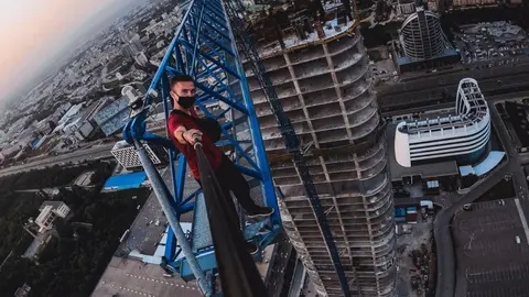 Muere Remi Lucidi, el 'influencer de las aturas', tras caer desde el piso 68 de un edificio