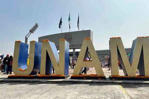 ¡Magnífica! La UNAM realizó su tradicional Mega Ofrenda, ahora en el Estadio Olímpico Universitario