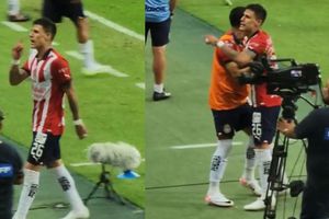 Chivas: Chicote Calderón se hizo de palabras con aficionados tras derrota ante Mazatlán