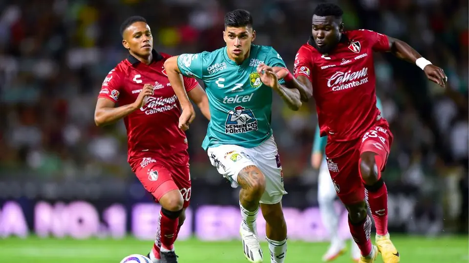 León rescata un valioso empate frente a Atlas en duelo pendiente