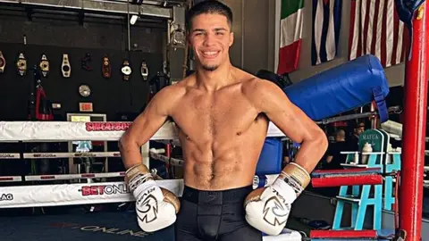 Xader Zayas confesó que tiene como ejemplo a seguir al Canelo Álvarez