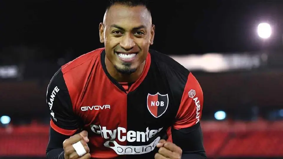 ¡Oficial! Cruz Azul completa el fichaje del defensor Willer Ditta