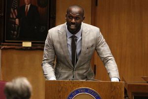 NFL: Raiders despiden a Chandler Jones tras ser arrestado