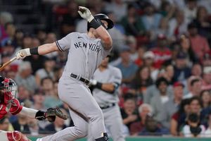 MLB: Yankees de Nueva York se imponen a los Medias Rojas en Fenway Park