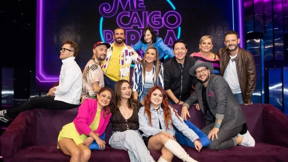 Me Caigo de Risa: Exhiben a Ricardo Fastlicht ¿empujando a una fan?