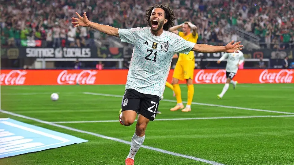 César Huerta se viste de héroe para el empate del Tri contra Australia