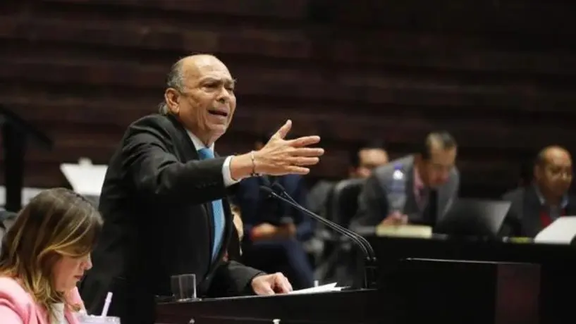 Padre de 'Checo' Pérez renuncia a Morena tras perder candidatura en Jalisco