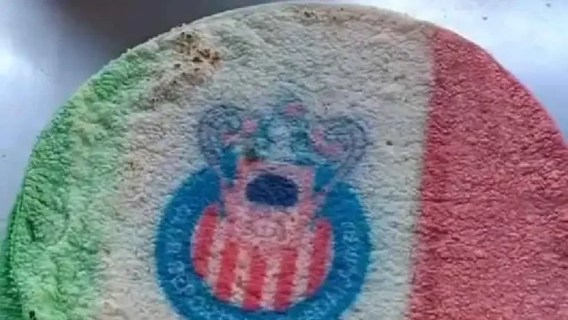 ¡Amor por Chivas! Tortilleria mostró su amor por el Rebaño al poner su escudo en las tortillas