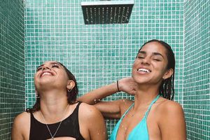 Jugadoras de Tigres Femenil, consienten a sus fans con un video en la regadera