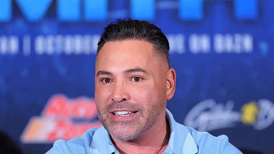 Óscar de la Hoya provoca a Saúl Álvarez: 'Canelo sería noqueado por Benavidez'