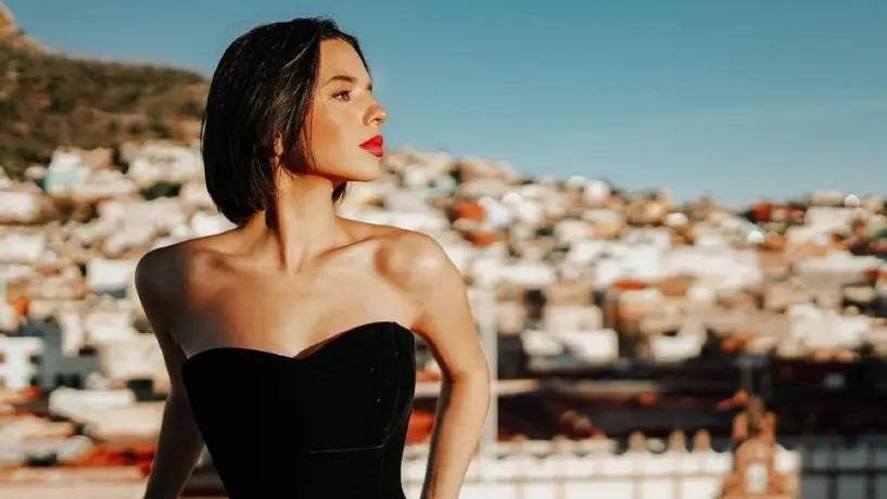Ángela Aguilar vuelve loco internet con sensual baile en ropa de cuero; ¿Video fake?