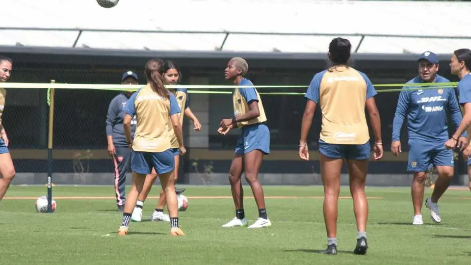 Deneisha Blackwood ya entrenó con Pumas Femenil en la Cantera