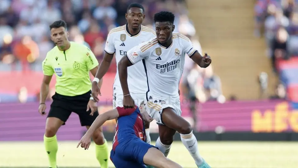Aurélien Tchouaméni se lesionó durante El Clásico y será baja del Real Madrid