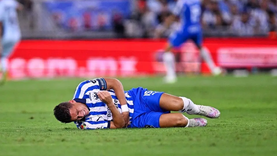 ¡Otro lesionado en Rayados! Héctor Moreno no jugó por molestias durante el calentamiento