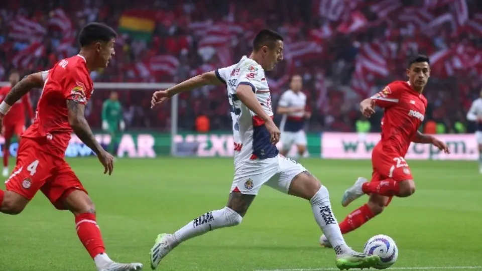 ¿Robo? Ramos Rizo exhibe penalti no marcado para el Toluca