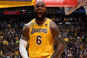 LeBron James confirma que jugará su temporada 21 en la NBA