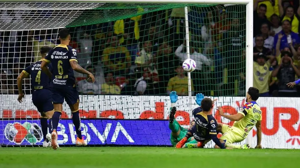 ¿Le están 'robando' al América? Ramos Rizo señala penalti no marcado a las Águilas