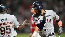 Tigres se roba el primero contra Diablos en los playoffs en el Harp Helú