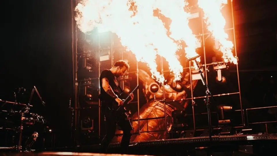 Muse cierra 'relajado' segundo día del Hell and Heaven