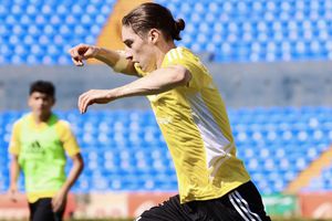 Marcelo Flores se luce con jugada fantasía en el entrenamiento con Tigres y las redes explotan