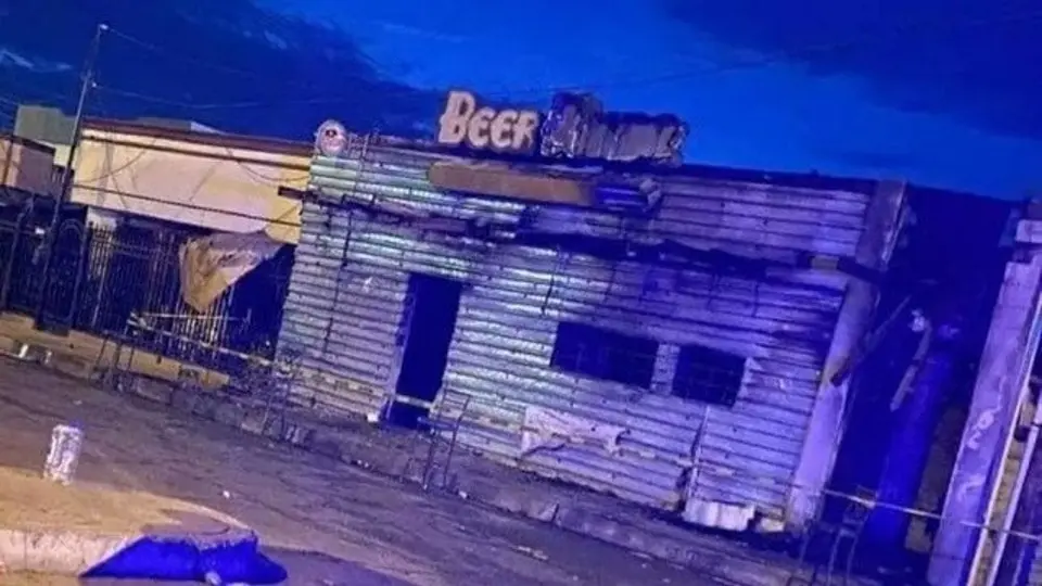 Incendio por bomba molotov deja 11 muertos en bar Beer House; detienen a presunto responsable