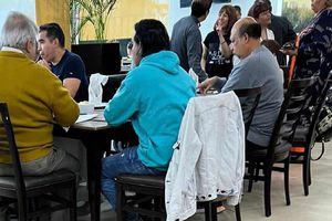 Marco Antonio Rodríguez 'Chiquimarco' fue captado en Club Libanés con familiares y amigos