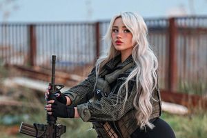 Natalia Fadeev, modelo de la página azul, se unió al ejército de Israel tras los ataques de Palestina