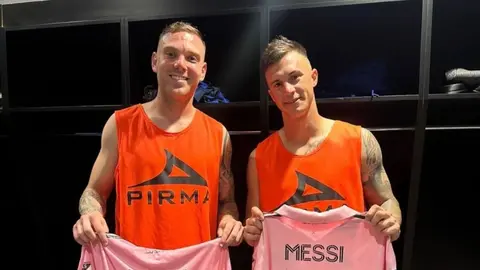Carlos Hermosillo expresa su enojo con Rotondi y Lotti tras posar con la playera de Messi