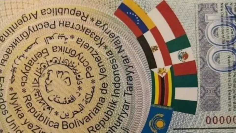 Presentan billete de 100 'Brics' con la bandera de México