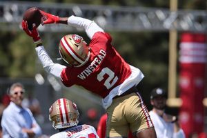 ¡Novatada! Jugadores de los 49ers fueron 'endeudados' en una cena