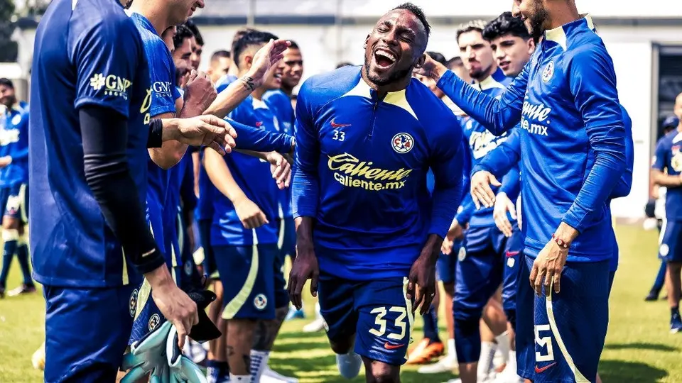América: Julián Quiñones marca sus primeros golazos con las Águilas