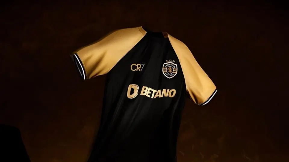 Sporting de Portugal anuncia uniforme en honor a Cristiano Ronaldo