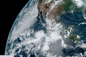 El ciclón tropical Beatriz pasó a convertirse en huracán