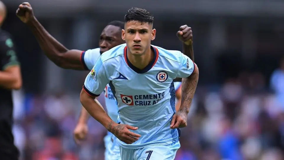 Uriel Antuna y Rafael Guerrero se hicieron de palabras al medio tiempo del juego ante Rayados