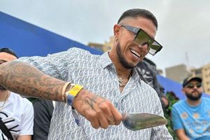 ¿Carlos Salcedo sigue 'enfiestado'? Así llegó el defensa de Cruz Azul al Alfonso Lastras