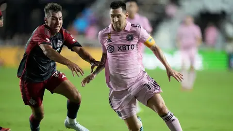 Messi pide su cambio al minuto 37 del Inter Miami vs Toronto; Martino explica qué pasó