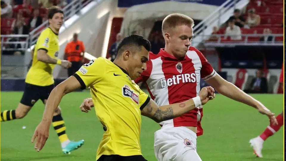 AEK Atenas y Orbelín Pineda caen en el juego de ida de los Play-offs de la Champions League