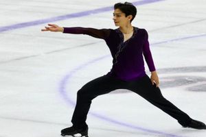 ¡De película! Donovan Carrillo gana medalla de plata en torneo internacional con patines prestados