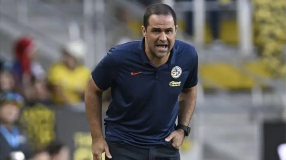 Jardine se aferra a dirigir al América vs Chivas en el Clásico pese a estar recién operado