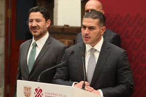 Omar García Harfuch supera a Clara Brugada en las encuestas de Morena por la CDMX