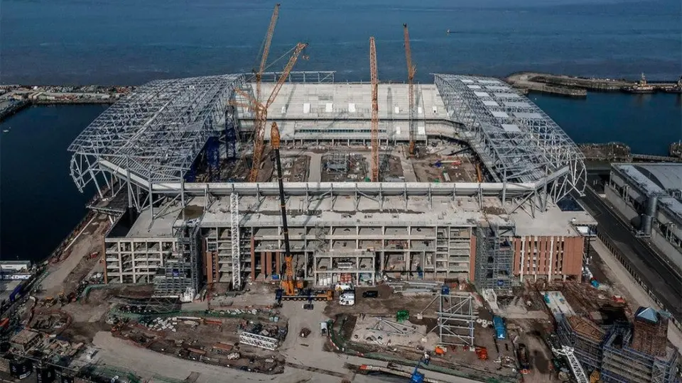 Premier League: Fallece trabajador en la construcción del nuevo estadio del Everton