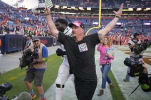 Jets celebran retorno de Hackett a Denver con victoria por 31-21 ante Broncos
