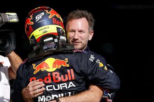 Christian Horner reconoció el esfuerzo de Checo Pérez para recuperar su nivel