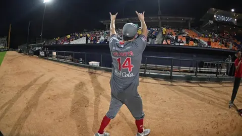 Diablos Rojos del México toman la ventaja de la serie 3-2 ante los Tigres de Quintana Roo